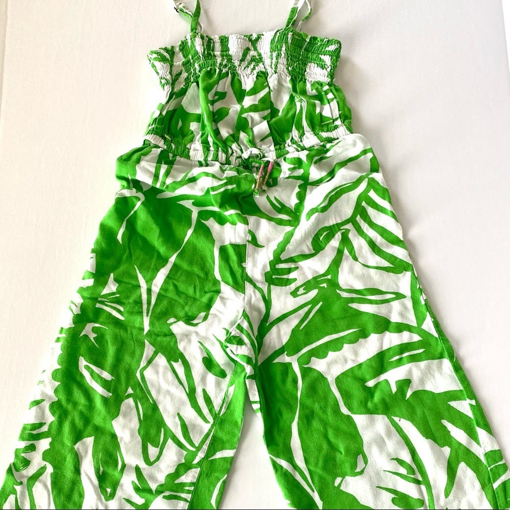 Lilly Pullitzer for Target Jumpsuit Small
Target x Lilly Pulitzer